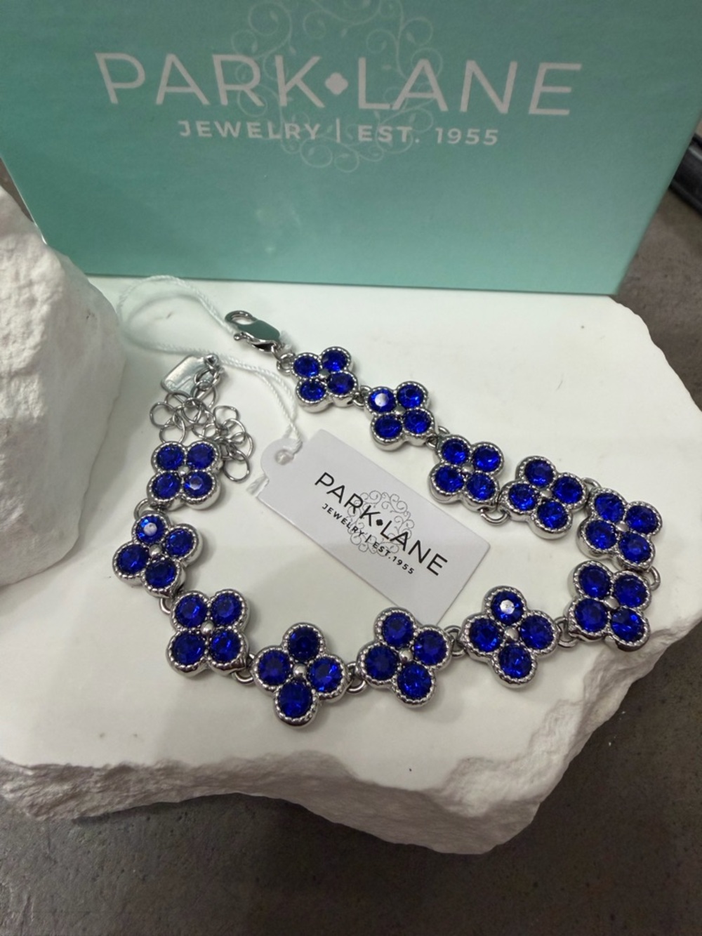 Park Lane Women’s Bleu Impression Tennis Bracelet Blue Crystal Floral Silver NWT - Picture 2 of 3
